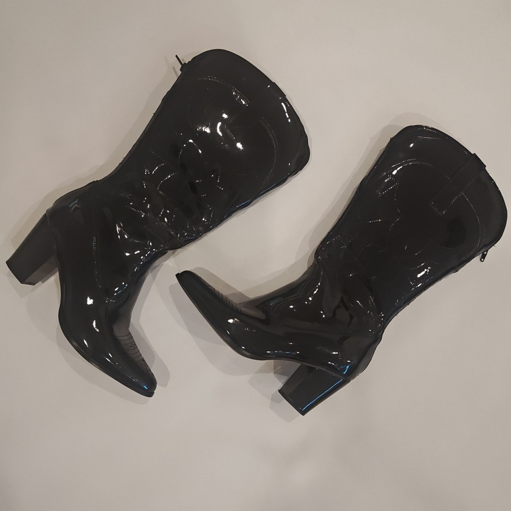 PATENT COWGIRL BOOTS WITH SPIDER & WEB DETAILS